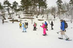 積雪ですっかり様子が変わっていますが、ここは前森公園のどこでしょう？