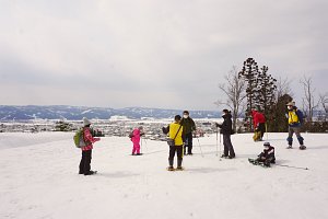 頂上の展望広場は、気持ちのいい眺めです