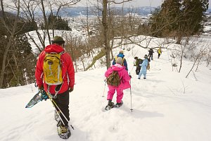 帰りは気分を変えて、違うコースをハイキング