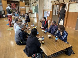 「新米おにぎり」と「芋の子汁」に舌鼓