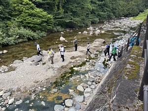 河川の増水もなく絶好の足湯日和！