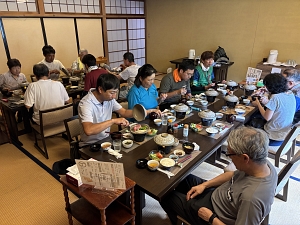 秋の宮温泉郷「鷹の湯温泉」で昼食